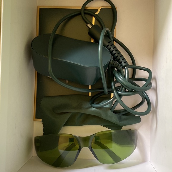 Gently used GREEN BoSidin Pro Permanent Hair Removal Device - Picture 5 of 5